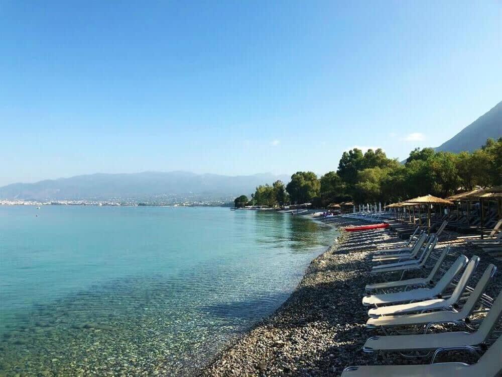 Villa Seaview Terrace Haven-Perfect Location By The Sea à Kalamata Extérieur photo