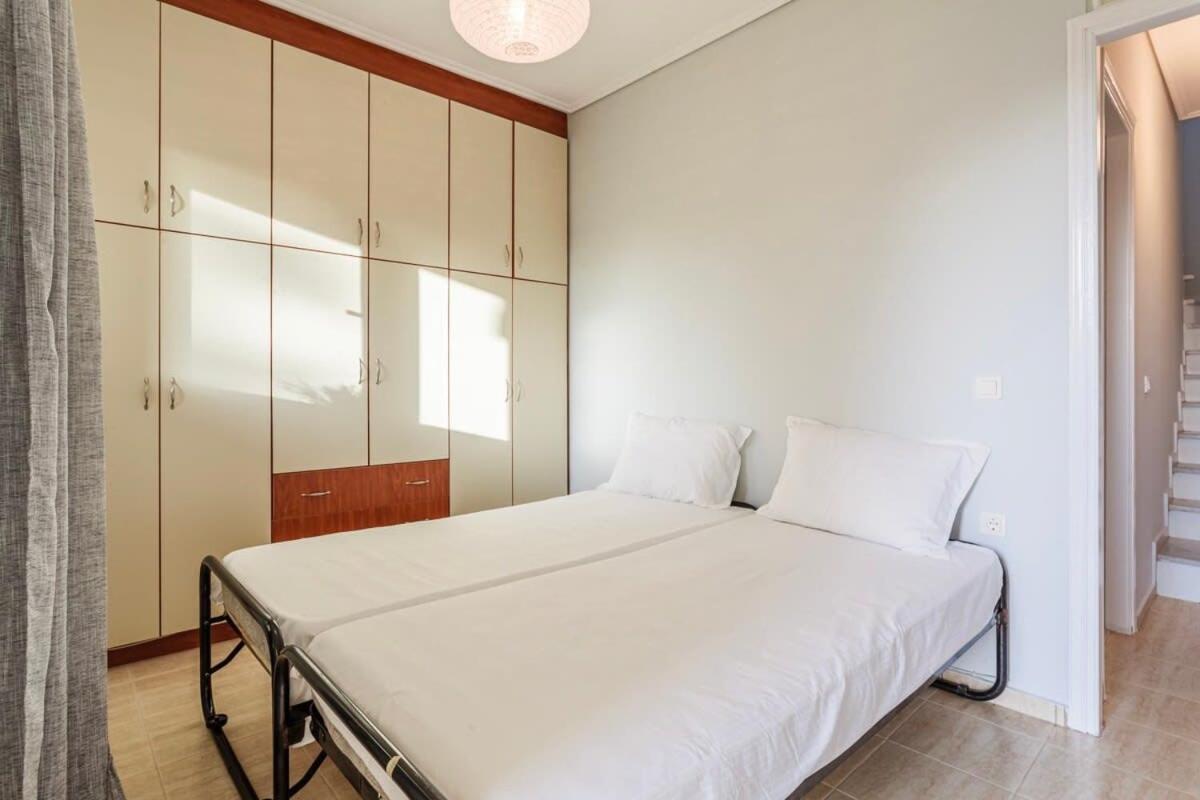 Villa Seaview Terrace Haven-Perfect Location By The Sea à Kalamata Extérieur photo