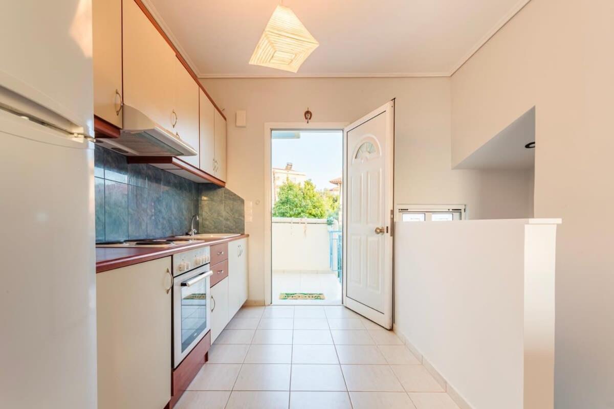 Villa Seaview Terrace Haven-Perfect Location By The Sea à Kalamata Extérieur photo
